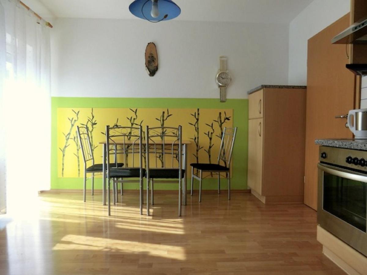 Ferienwohnung Wenz Poppenhausen Ngoại thất bức ảnh